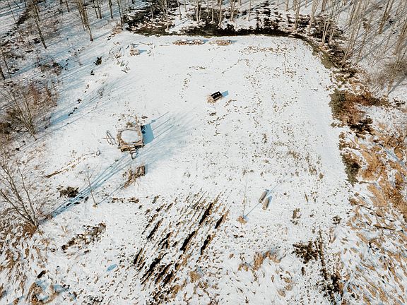 5th image of 9380 Babbitt Rd