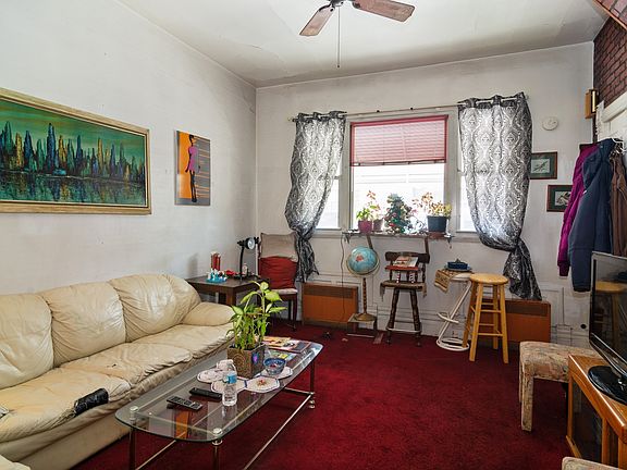 2nd image of 2448 W Diversey Ave