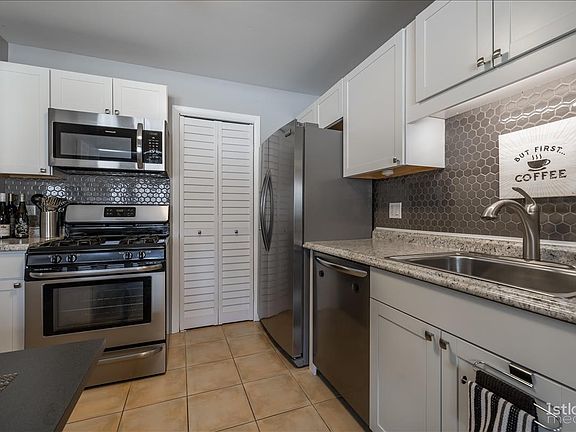 4th image of 216 Driftwood Ln Unit C2