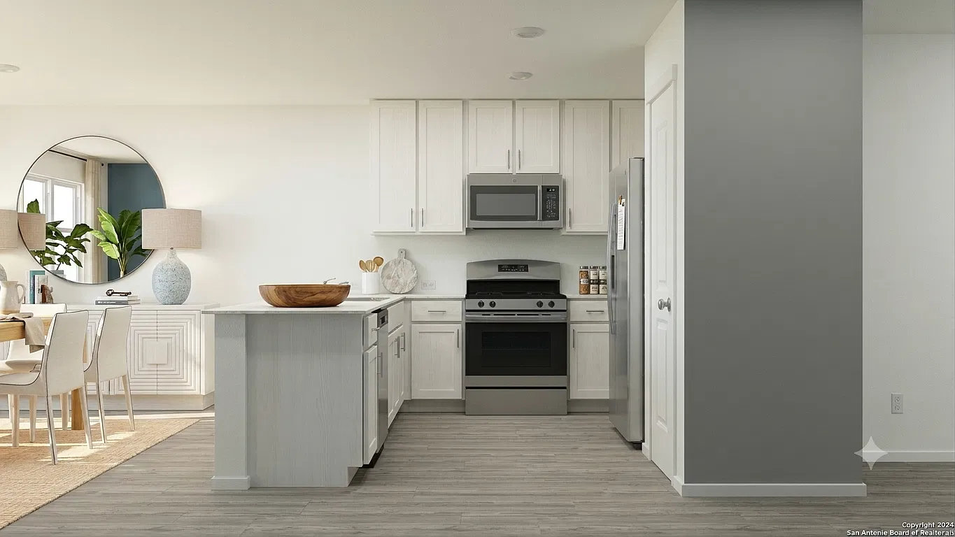 4 bed, 1600 sqft, $2,130 — Photo 3