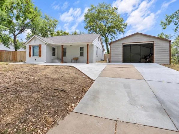 1514 Matlock Dr, Wichita, KS 67208