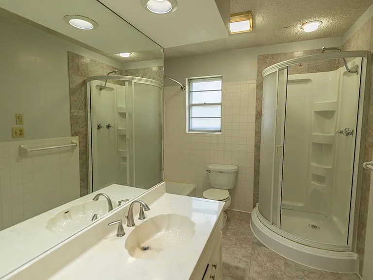 1016 Grayland Dr — Photo 6