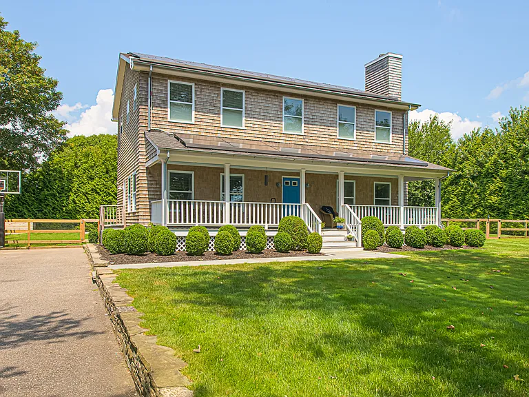 11 Murray Pl — Photo 1
