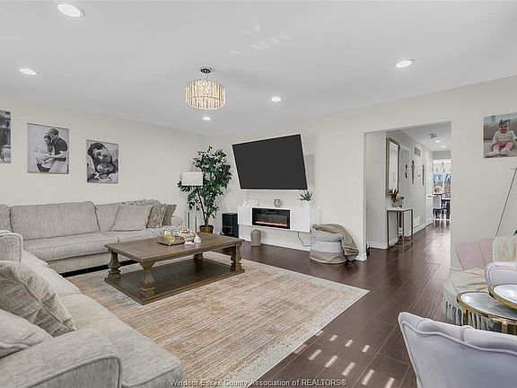 2nd image of 1444 Norman Rd