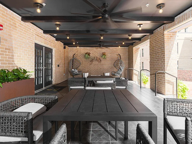 Capital Collective Luxury Apartments — Photo 36