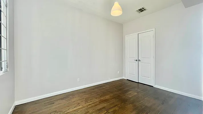 Rented by Brooklyn High Rise LLC | media 20