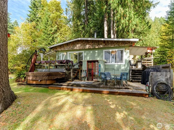 17 Thompson Point Road, Port Angeles, WA 98363