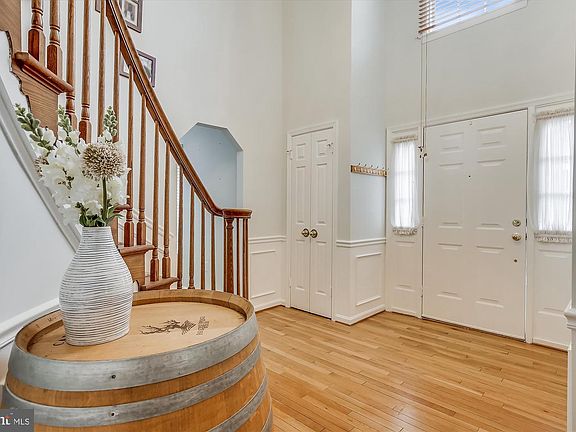 3rd image of 7322 Mallory Cir