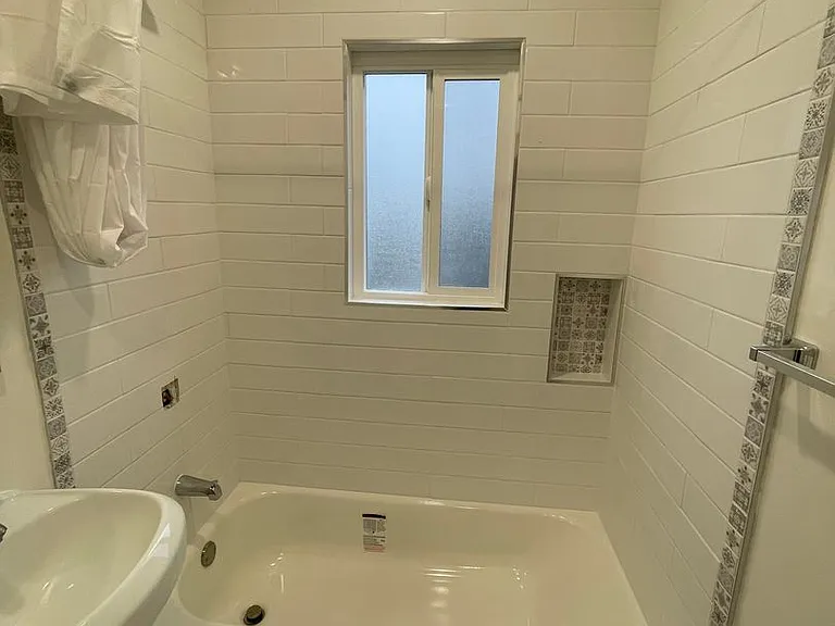 7119 S Victoria Ave #6 — Photo 8