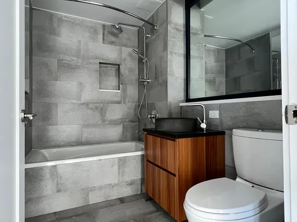 125 Parkside Avenue image 10 of 30