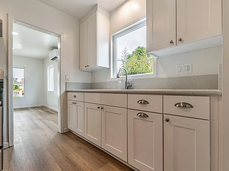 12856 Rubens Ave — Photo 6