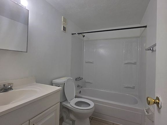 5th image of 1835-1841 S Segrave St #1839-35