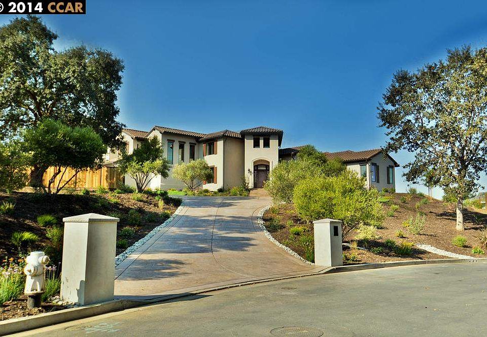 1st image of 10 Walker Creek Ct