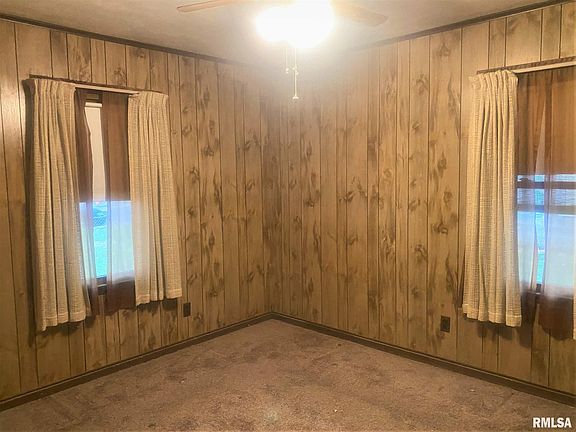 4th image of 5120 N Longview Pl