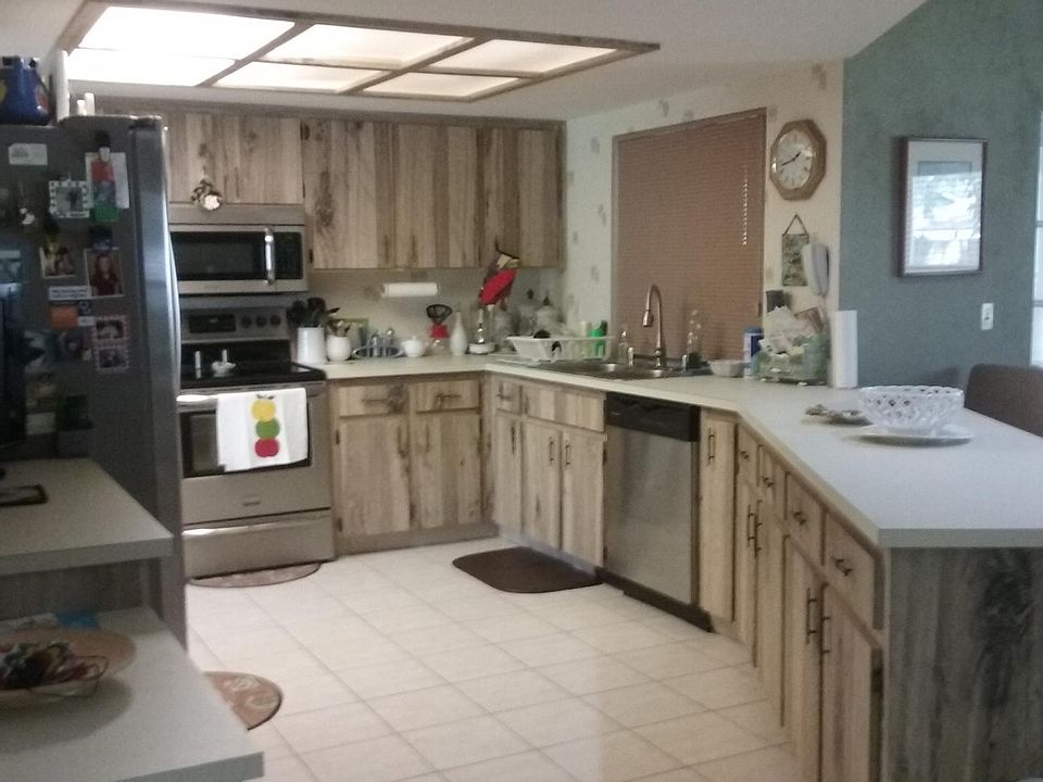 2nd image of 2601 Sprucewood Ln