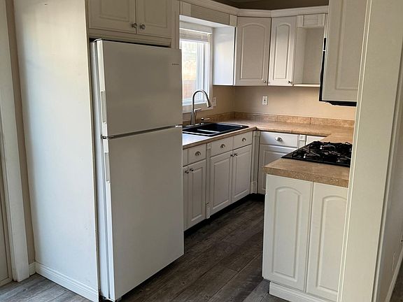 3rd image of 715-21 10th St #721