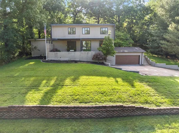 1838 Oak Hills St, Cape Girardeau, MO 63701