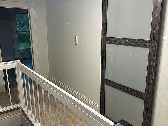 5th image of 204 Washington St
