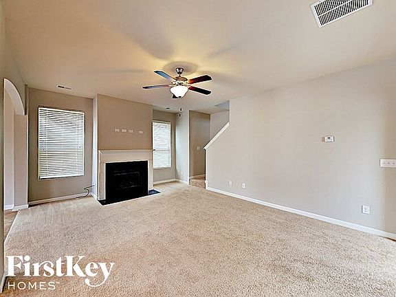 2nd image of 2648 Cornwall Dr