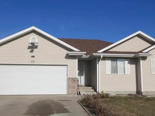 509 E 25th St, South Sioux City, NE 68776