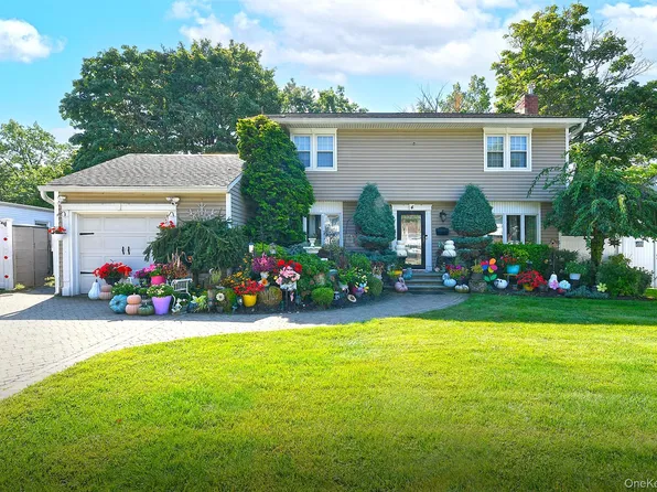 4 Cranford Road, Plainview, NY 11803