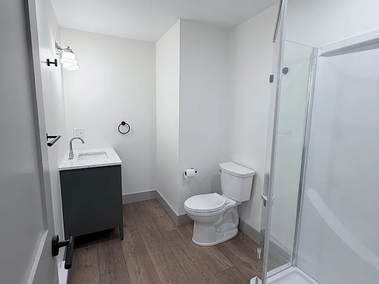 110 Silver St #201 — Photo 10