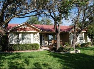 632 Southwoods Dr, Fredericksburg, TX 78624