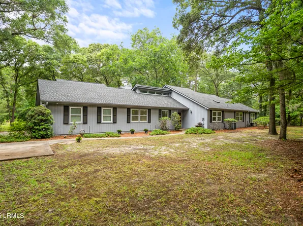 22 Egret Dr, Ladys Island, SC 29907
