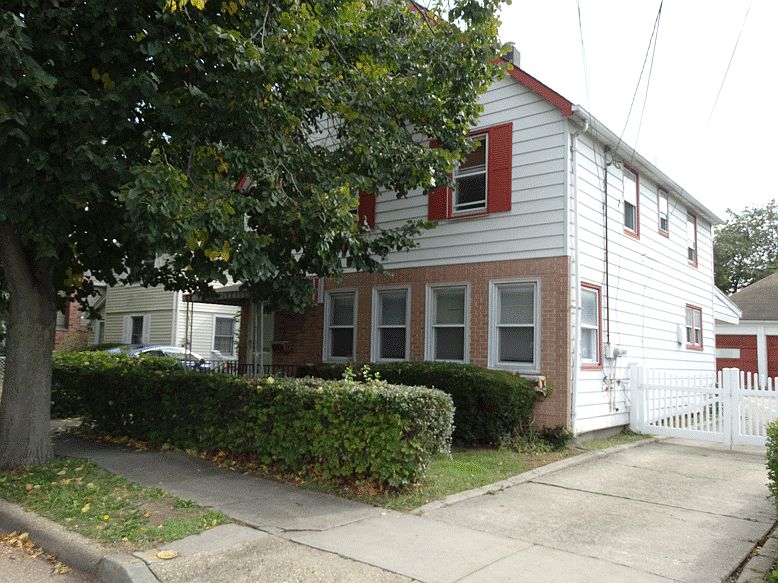 1st image of 227 Jefferson Ave