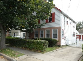 227 Jefferson Ave, Mineola, NY 11501