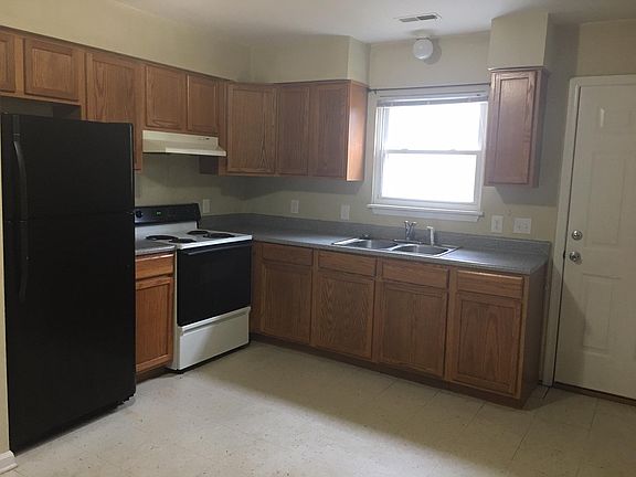 4th image of 2125 Belvin Pl