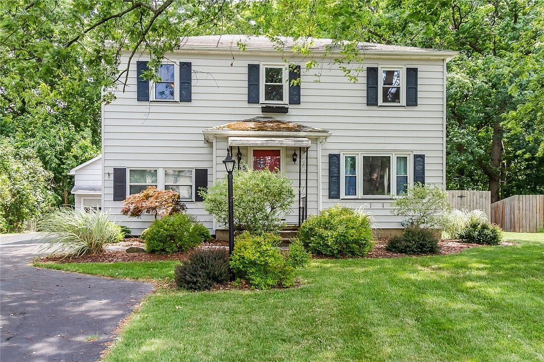 665 Tarrington Rd, Irondequoit, NY 14609 | Zillow