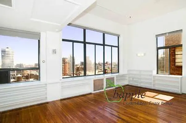 Sold by Bapple | media 8