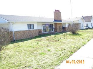 601 W Broadway Blvd, Johnston City, IL 62951