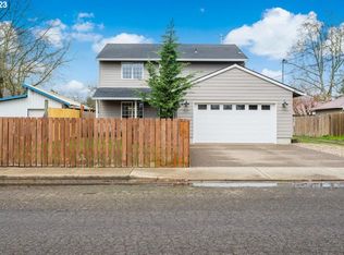 717 S Pacific St, Newberg, OR 97132