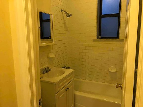5th image of 28-35 41st St #D2