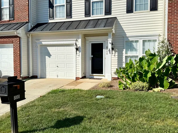 8008 Mariners Pointe Cir, Denver, NC 28037