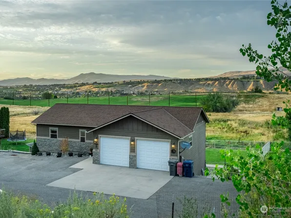 3005 Riviera Boulevard, Malaga, WA 98828