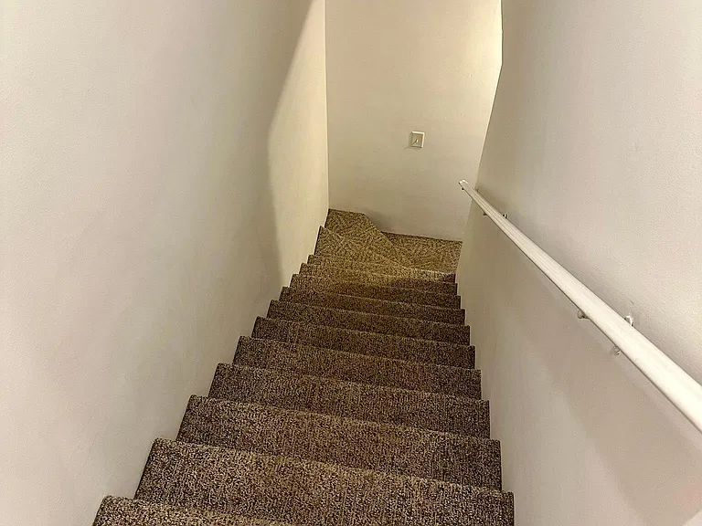 2099 Fabian Dr — Photo 6
