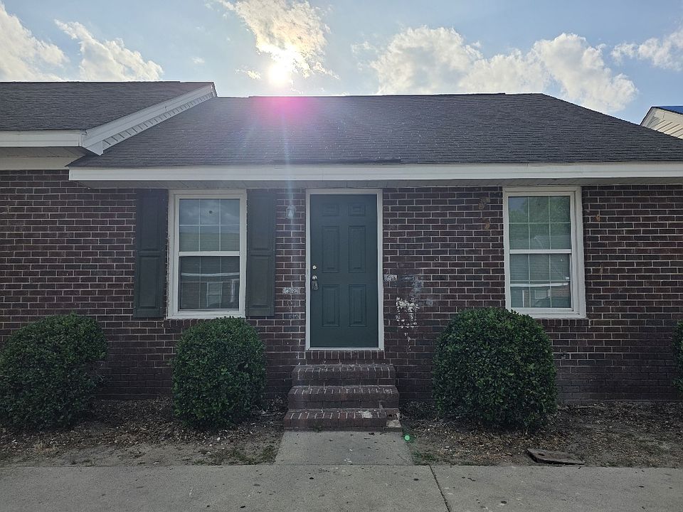 1st image of 230 Lanier Dr #117
