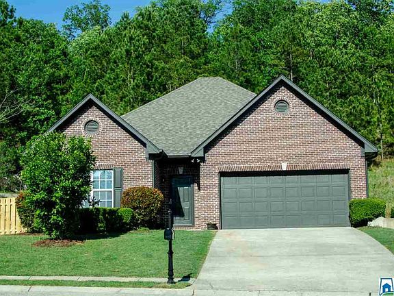 3rd image of 250 Bedford Ln