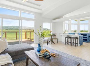 160 Davis Ln, Penngrove, CA 94951