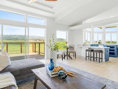 160 Davis Lane, Penngrove, CA, 94951