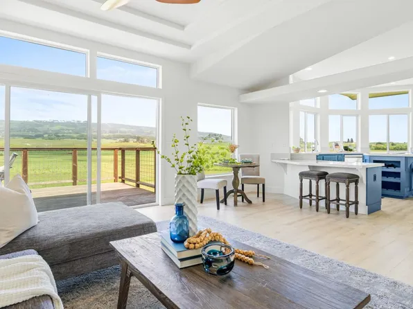 160 Davis Lane, Penngrove, CA 94951