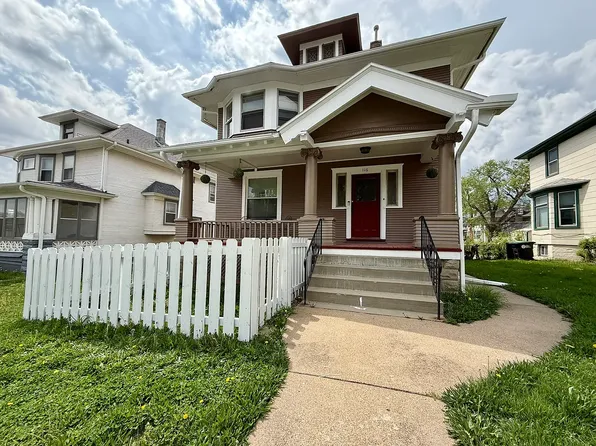 116 N 40th St #2, Omaha, NE 68131