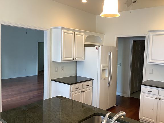 5th image of 112 Delham Ct
