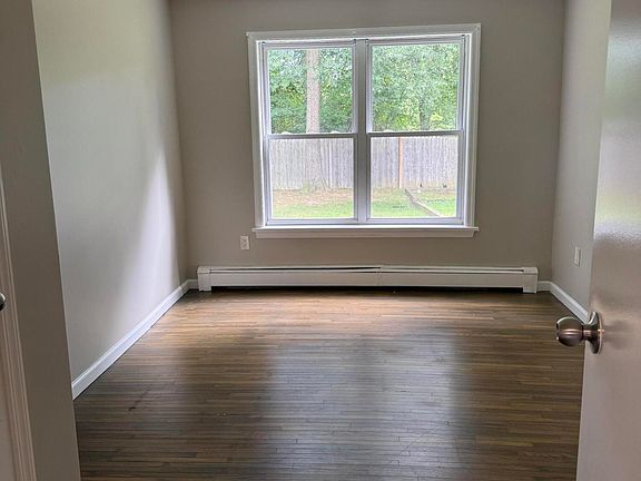 5th image of 289 Main St APT 10E