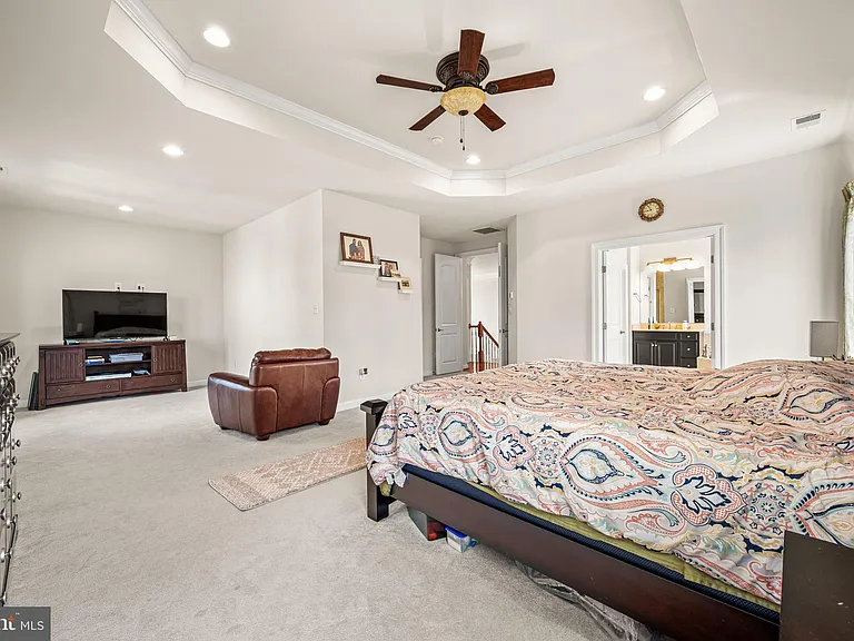 602 Dolmens Ln — Photo 32