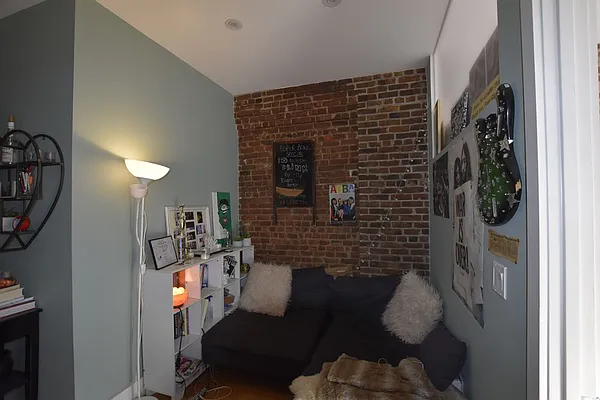 Rented by REAL New York | media 22