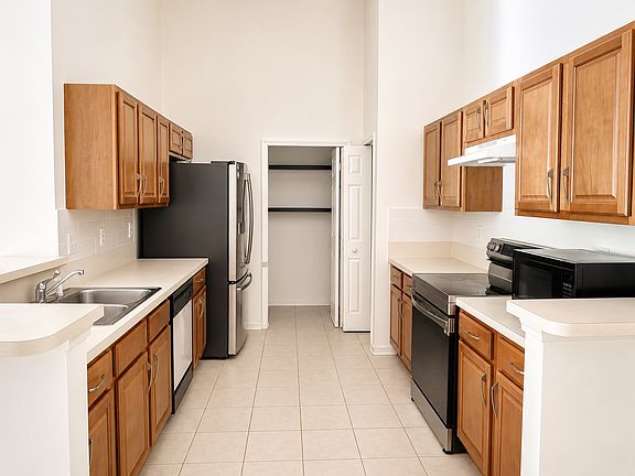 2nd image of 6087 Maggies Cir Unit 112